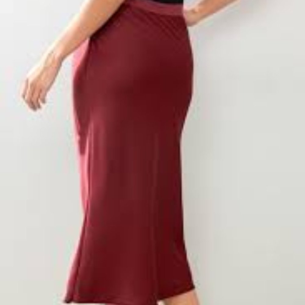 Hashtag Wine Skirt
